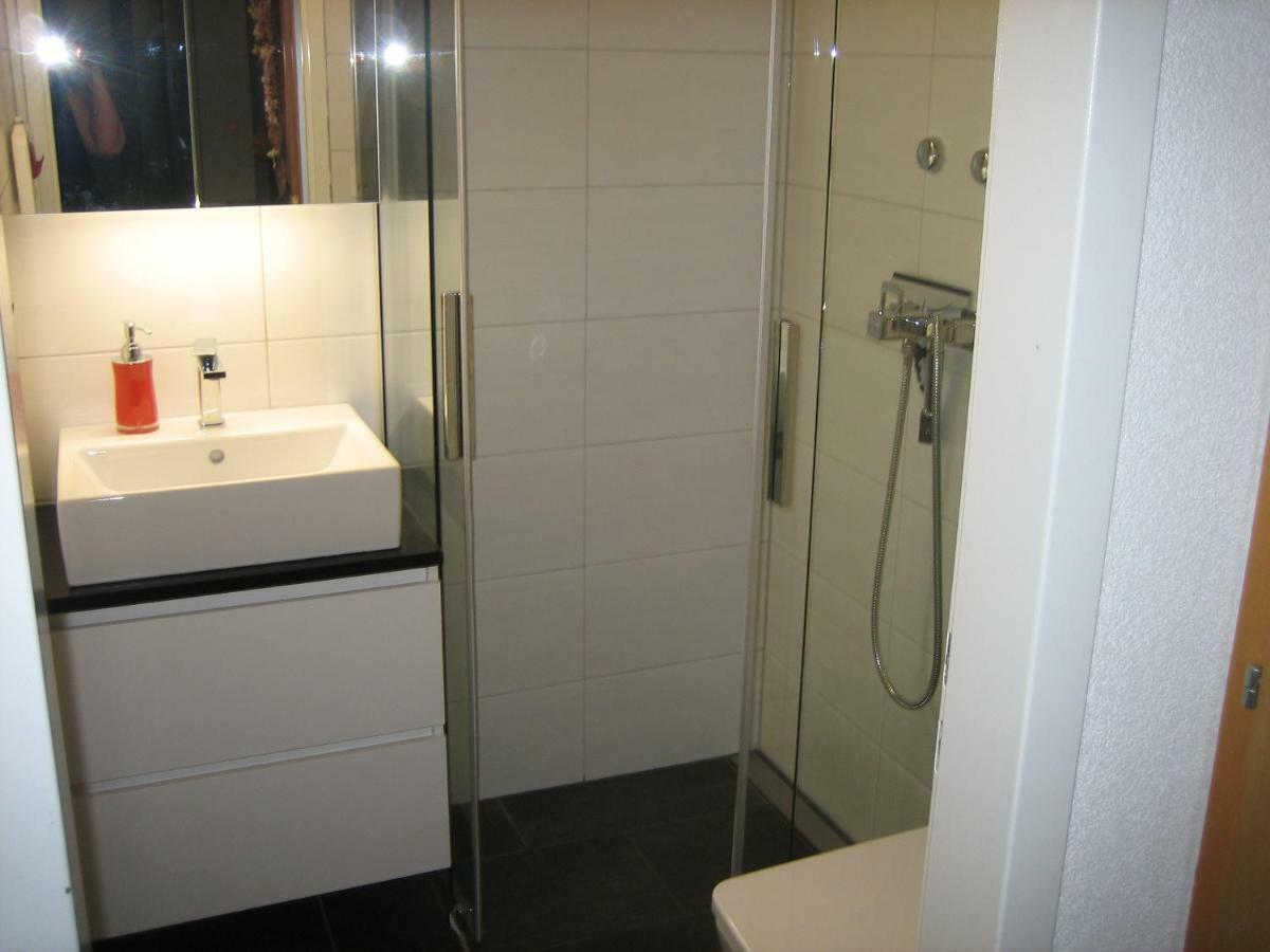 Haus Gentiana A Apartment Grächen Екстериор снимка